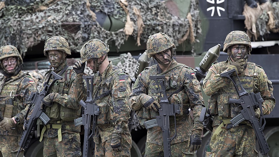 Немецкие солдаты НАТО на военной базе Рукла в 130 км от Вильнюса 

