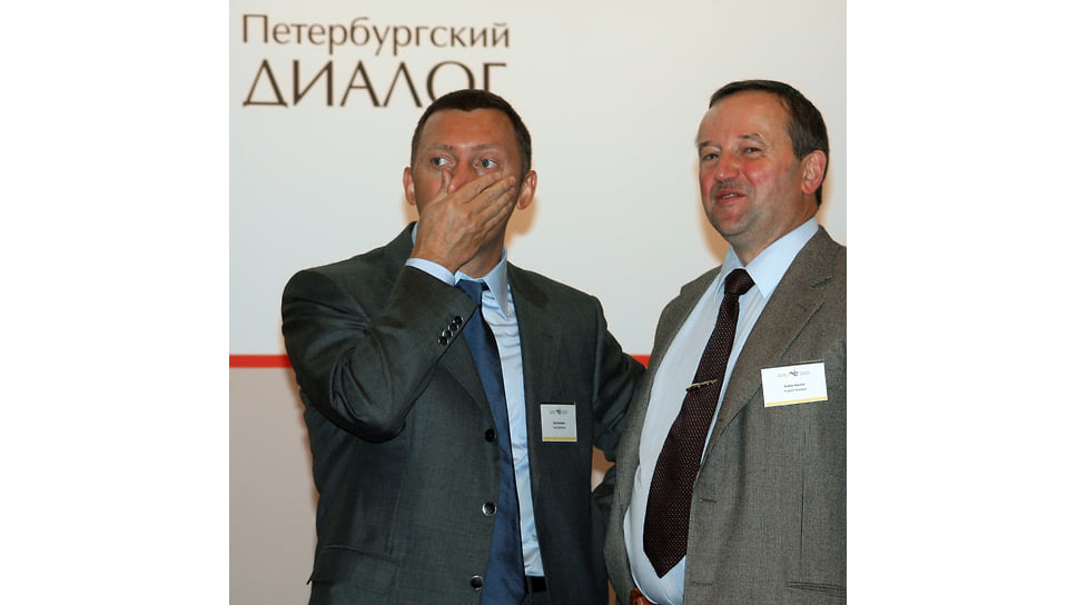 2006 год. Олег Дерипаска («Русал») и Андрей Казьмин (Сбербанк) в перерыве экономической сессии «Петербургского диалога»