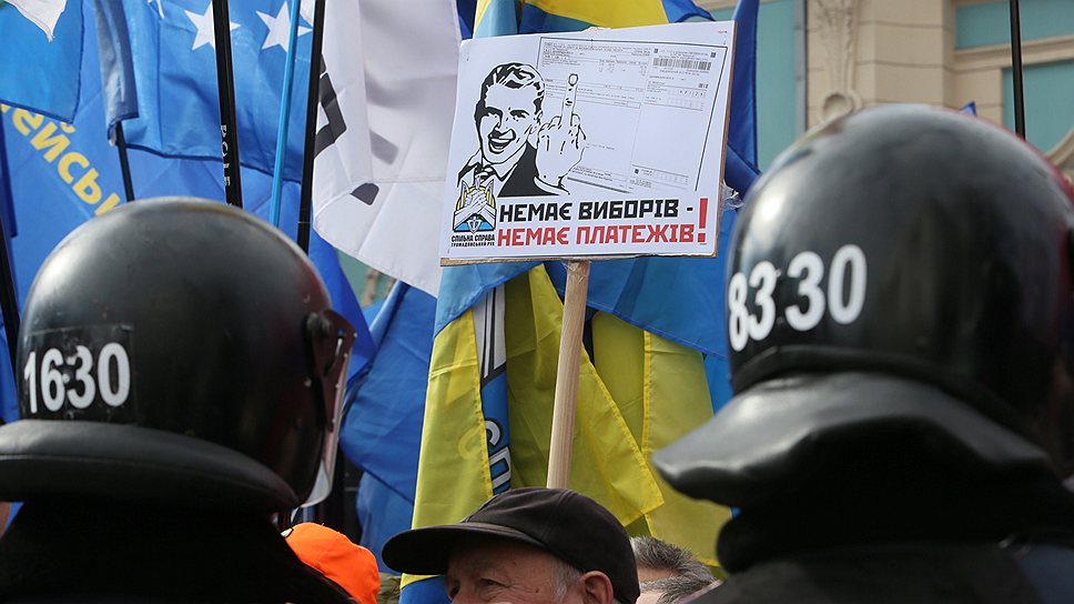 От призывов и демонстрации неповиновения оппозиция готова перейти к конкретным действиям с целью добиться выборов в Киеве