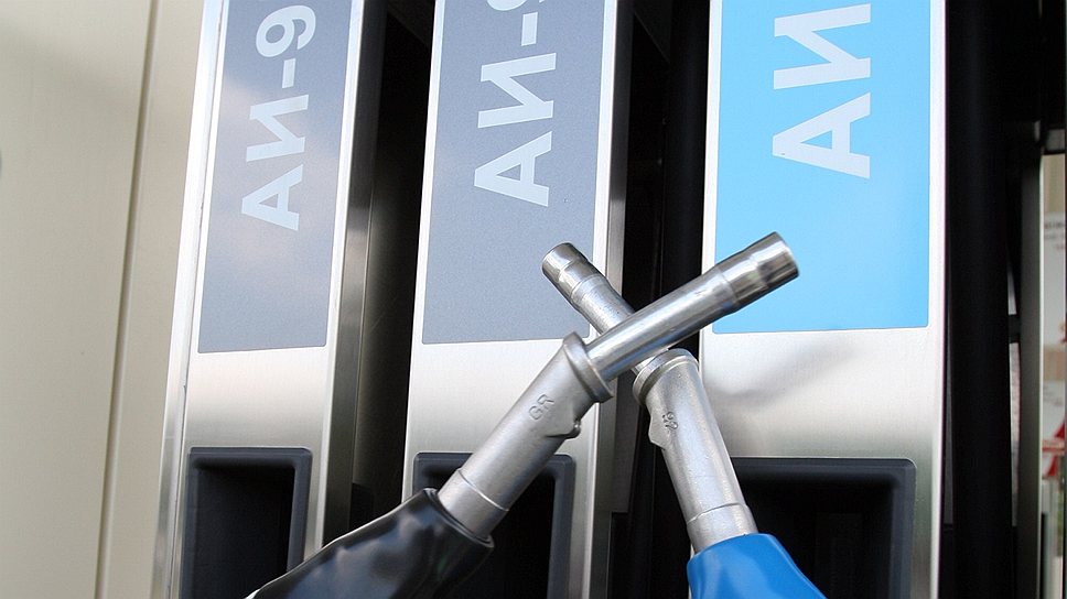 Инициатива Минфина ставит крест на нынешней стабильности цен на бензин