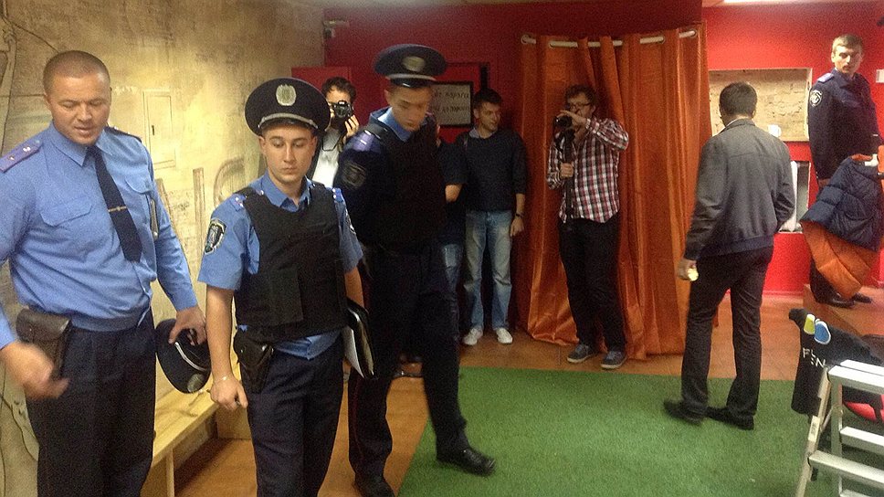 Сотрудники милиции решили не закрывать глаза на сообщение о заминировании офиса FEMEN
