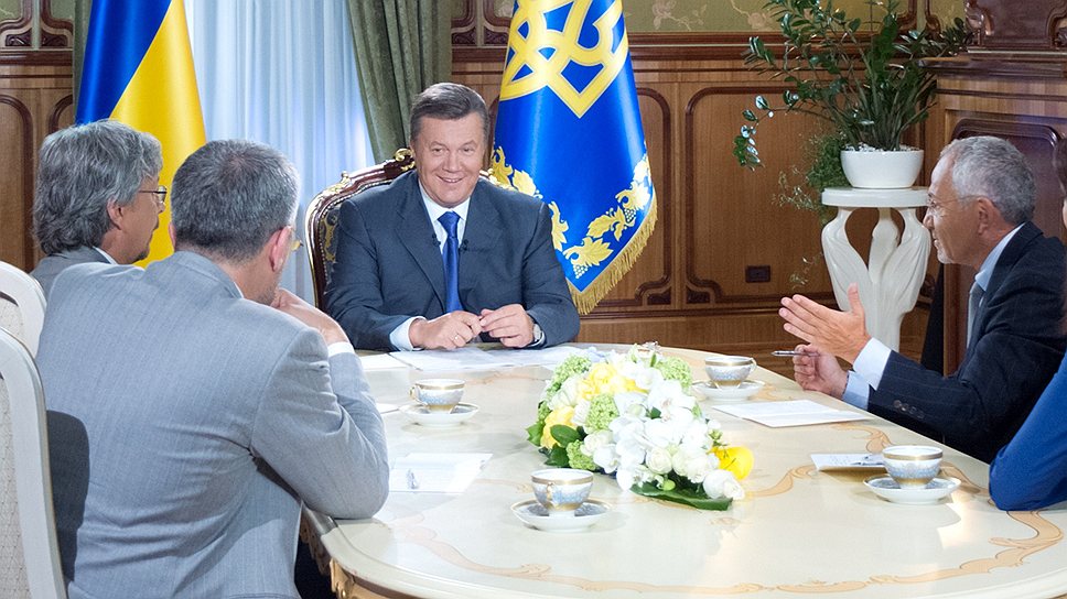 Президент Украины Виктор Янукович с радостью использовал встречу с журналистами, чтобы сделать ряд внешнеполитических заявлений