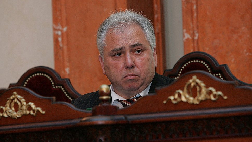 Виктор Кривенко нашел убедительные аргументы, позволившие ему остаться в кресле судьи Верховного суда 