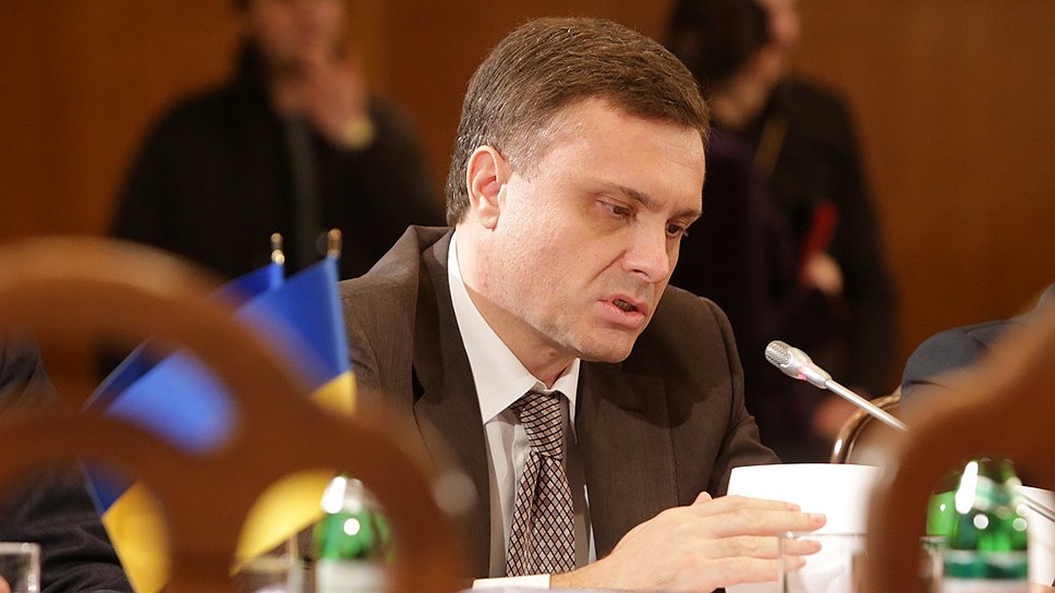 Глава АП Сергей Левочкин наконец получил на руки документы о своей отставке