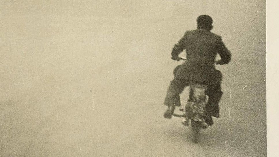 Роберт Франк.
«Париж (Человек на мотоцикле)»,
1949 год.