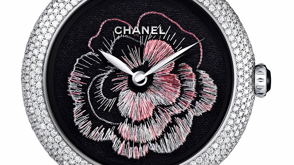 Chanel Mademoiselle Prive Camelia Brode