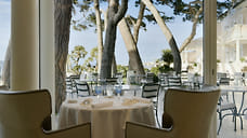 Ресторан отеля Cheval Blanc St-Tropez отметил 10 звездных лет
