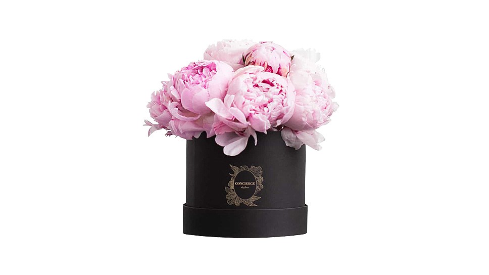 Цветы в шляпной коробке Concierge des Fleurs