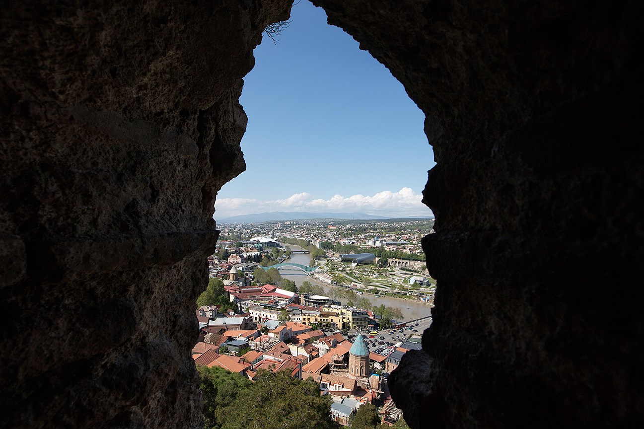 Вид на Старый город с крепости Нарикала