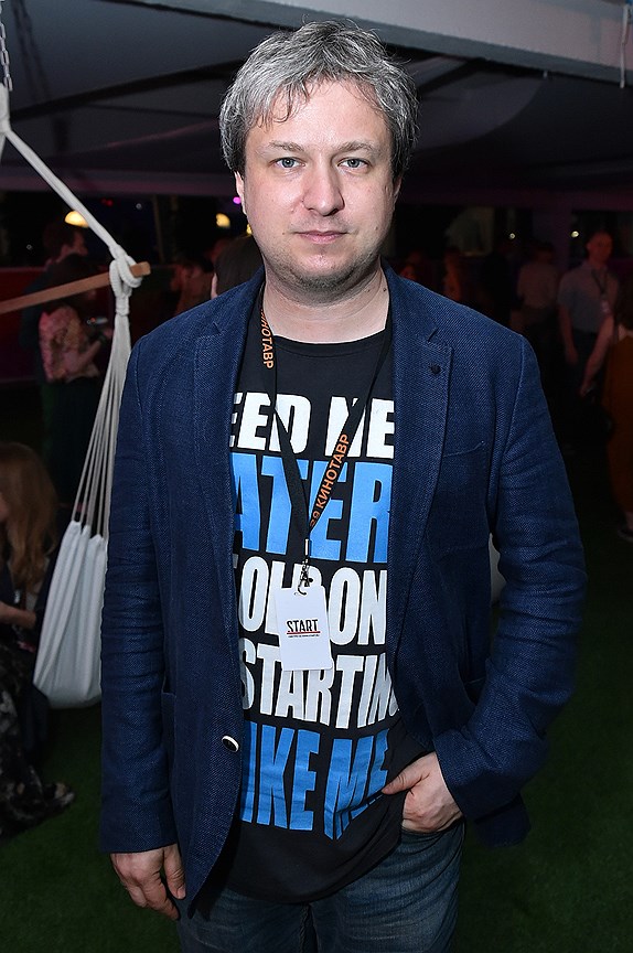 Журналист, кинокритик Антон Долин во время вечеринки Digital Reporter