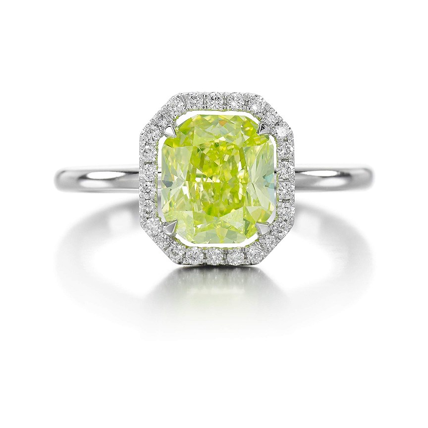Sotheby’s Fine Jewels Online: кольцо с зеленовато-желтым бриллиантом, эстимейт ?48-58,000