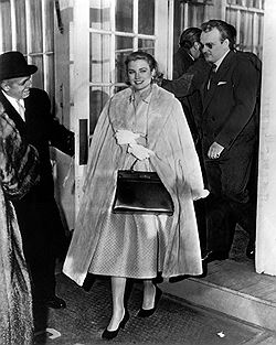 Грейс Келли и принц Ренье III, в Филадельфии, после обьявления о помолвке, 5 января 1956 года