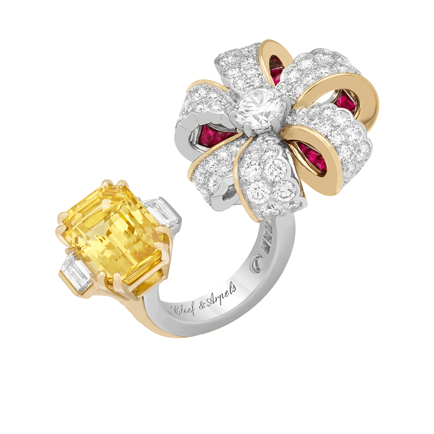 Van Cleef &amp; Arpels, кольцо Giovanna, белое и розовое золото, рубины, желтый и белые бриллианты