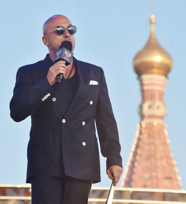 Празднование Дня российского бокса прошло на Красной площади. Телеведущий Дмитрий Нагиев во время празднования.