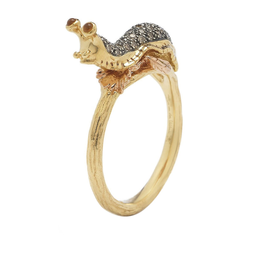 Bibi van der Velden, кольцо Slug, желтое и розовое золото, серебро, коричневые бриллианты, цавориты, цитрины