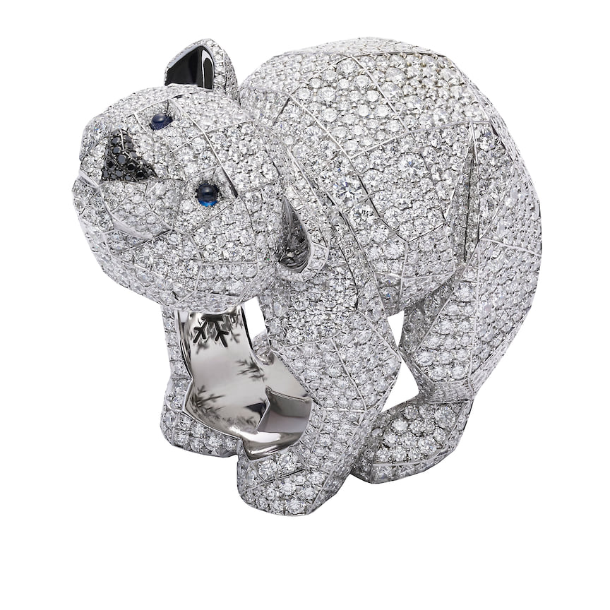 Chopard, кольцо Polar Bear, этичное белое золото, бриллианты (общим весом 12,5 карат), сапфиры, черные бриллианты