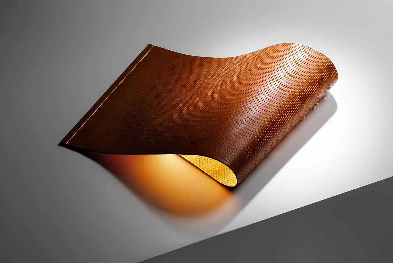 Лампа Surface, студия Nendo для коллекции Objets Nomades, 300 тыс руб