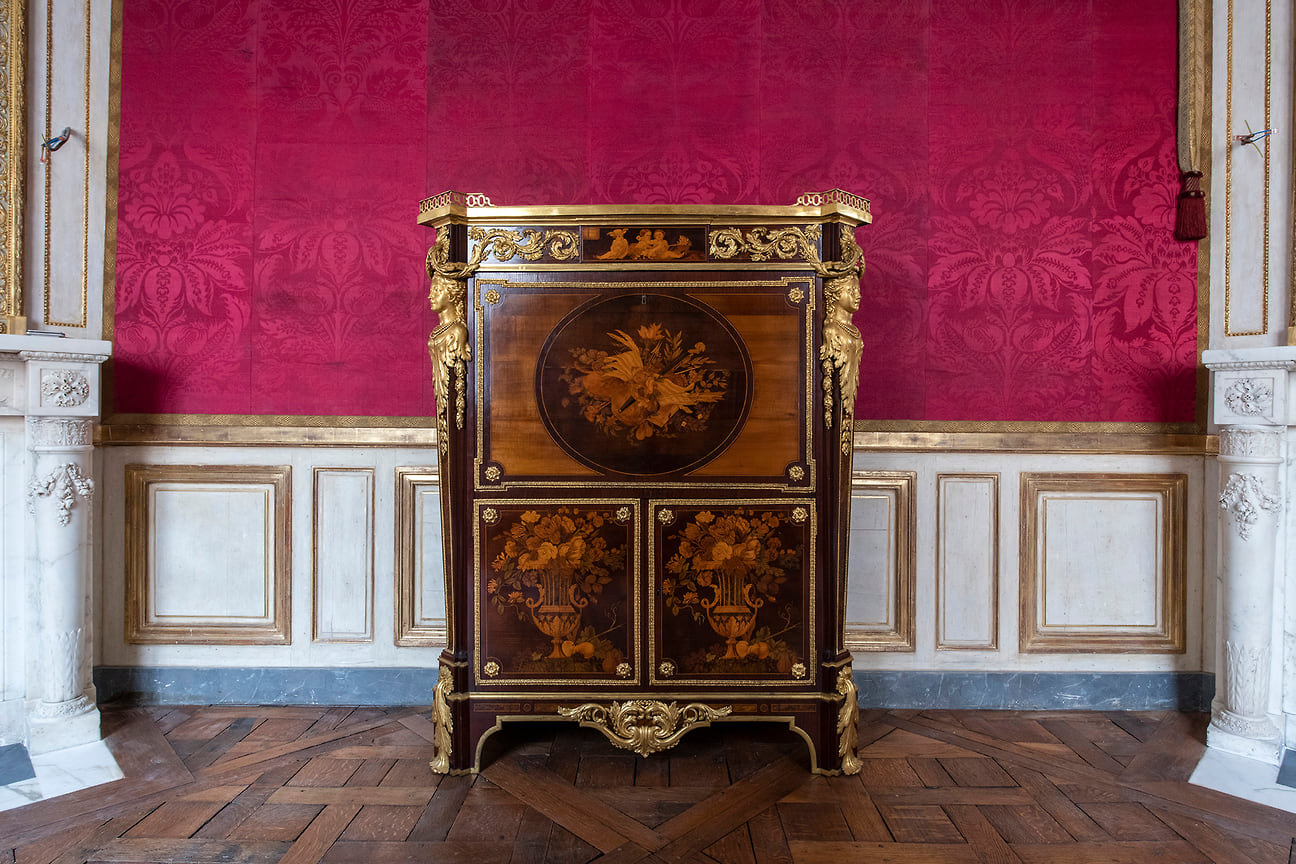 Секретер с крышкой, Жан-Анри Ризенер, Париж, 1771 год, золотой кабинет