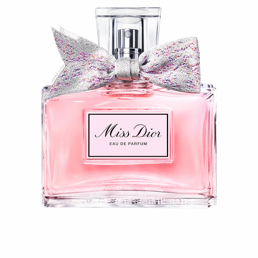 Dior, цветочный аромат Miss Dior. Ноты: роза сентифолия, ирис, пион, ландыш, мускус, кокос, ваниль и сандал.