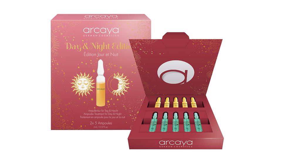 Arcaya, лимитированный набор из 10 ампул для экспресс-увлажнения и регенерации кожи Day &amp; Night. Состав: бета-каротин, гиалуроновая кислота, пептиды, молочная кислота, экстракт водорослей.