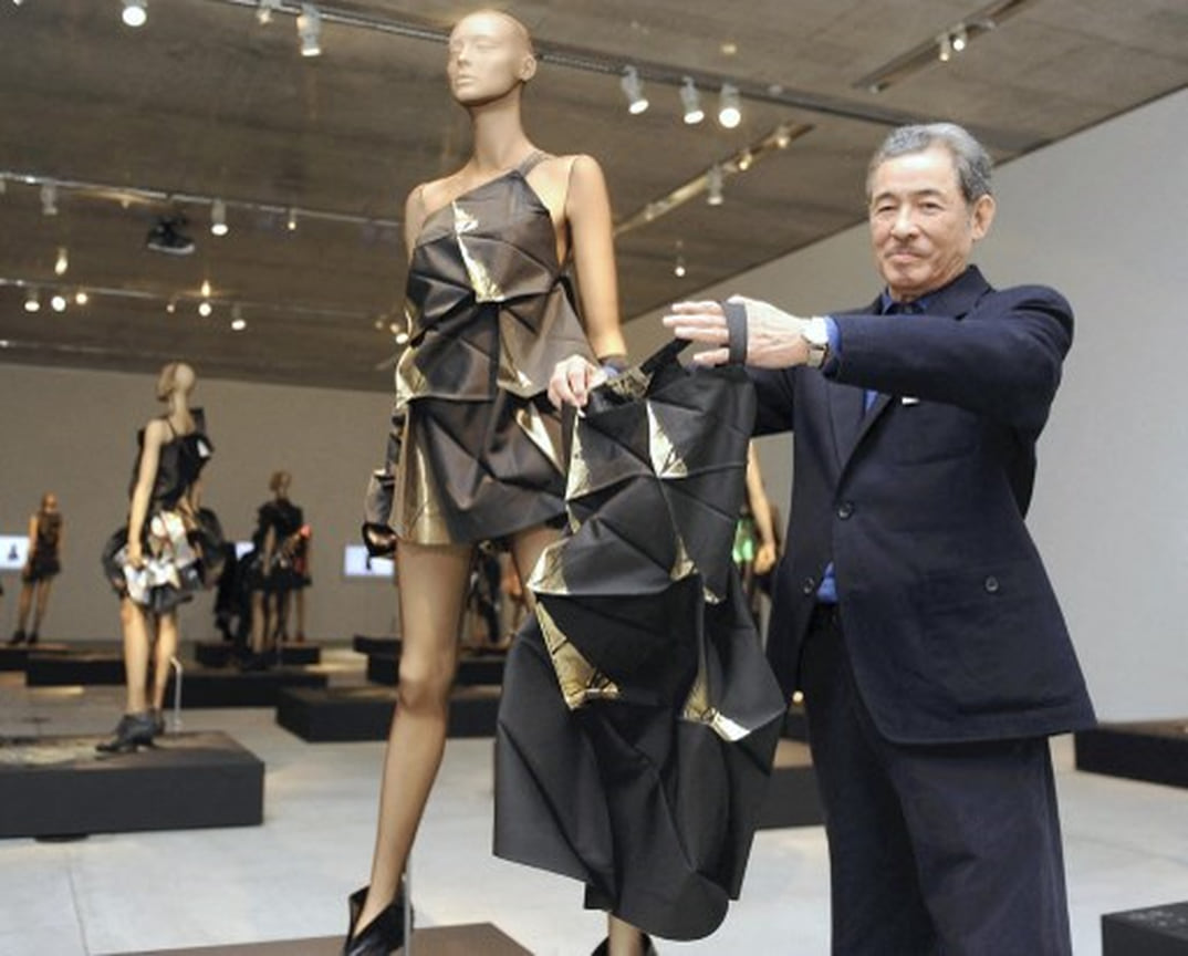 Иссей Мияке рассказывает о подготовки своей новой коллекции в Токио. 2015 год