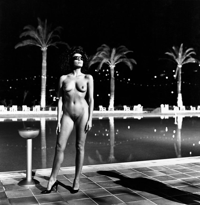 Хельмут Ньютон, «Плавательный бассейн отеля Old Beach», Монте-Карло, 1981 год