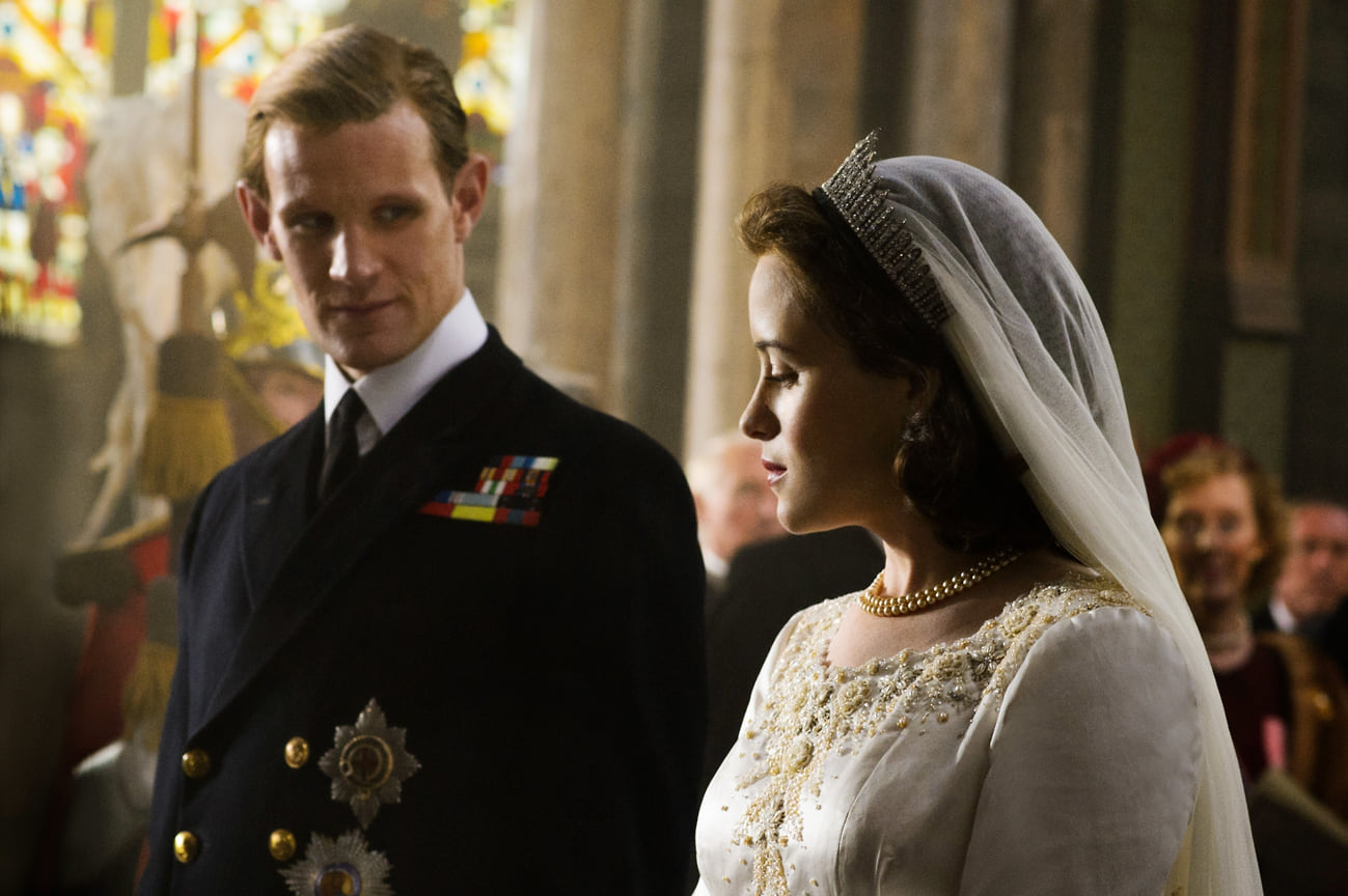 Мэтт Смит в роли Филипа Маунтбеттена, и Клэр Фой в роли королевы Елизаветы II в сериале «Корона», 2016 год.