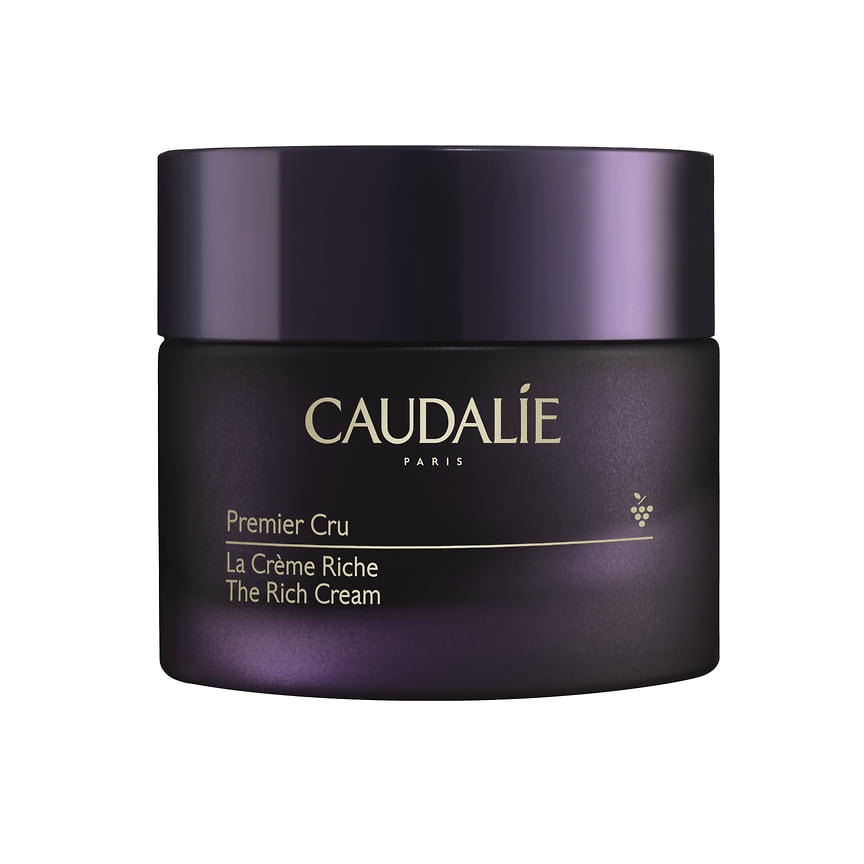 Caudalie, омолаживающий крем для сухой кожи Premier Cru The Reach Cream. В составе: виниферин, полифенолы, получаемые из виноградных косточек, и гиалуроновая кислота.