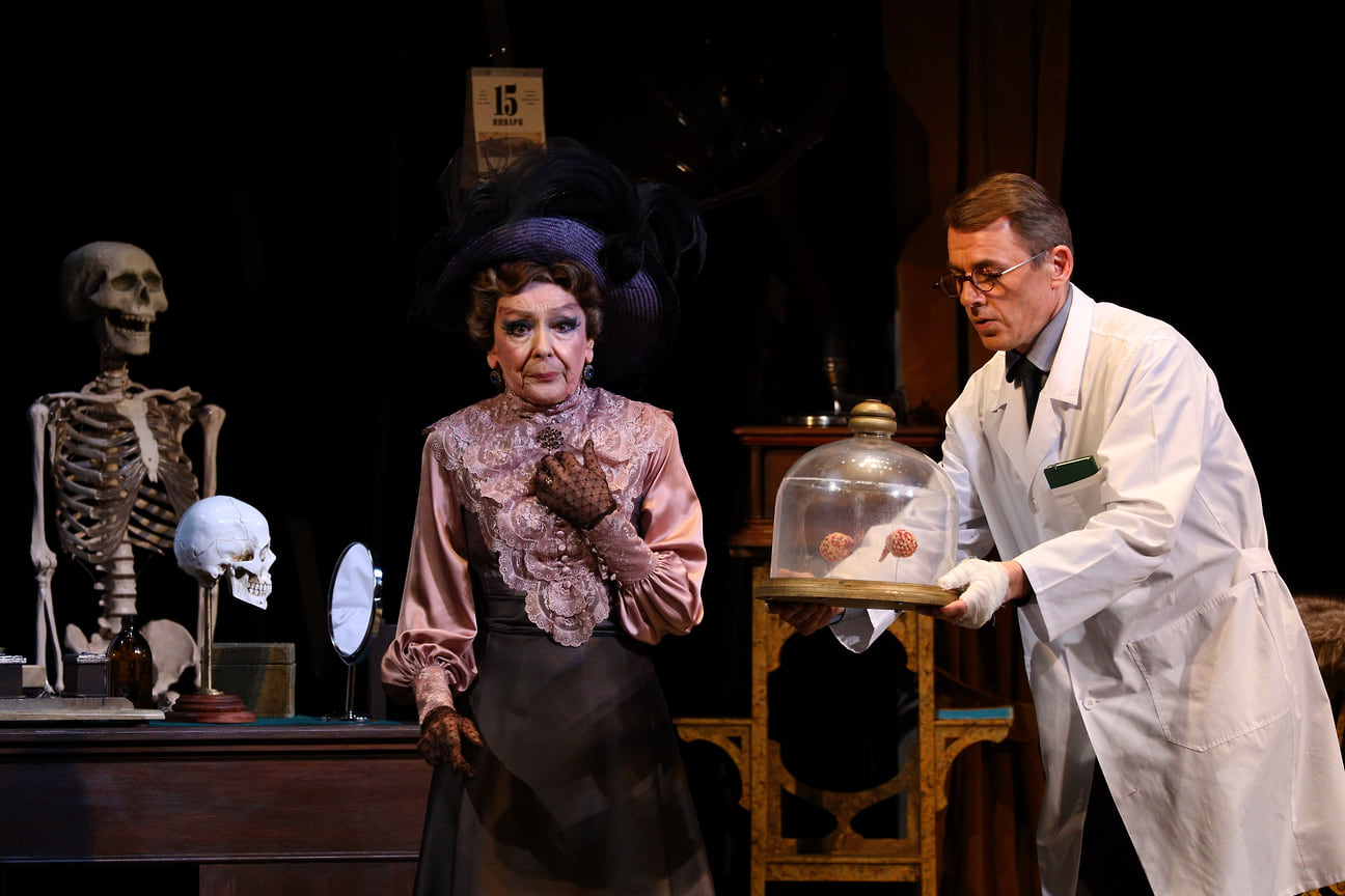 постановка сердце. мхат горячее сердце. спектакль холодное сердце. спектакль собачье сердце приют комедианта. собачье сердце театральная постановка.