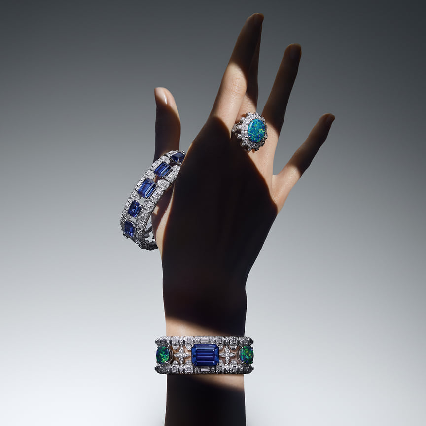 Louis Vuitton, браслеты и кольцо Bones
