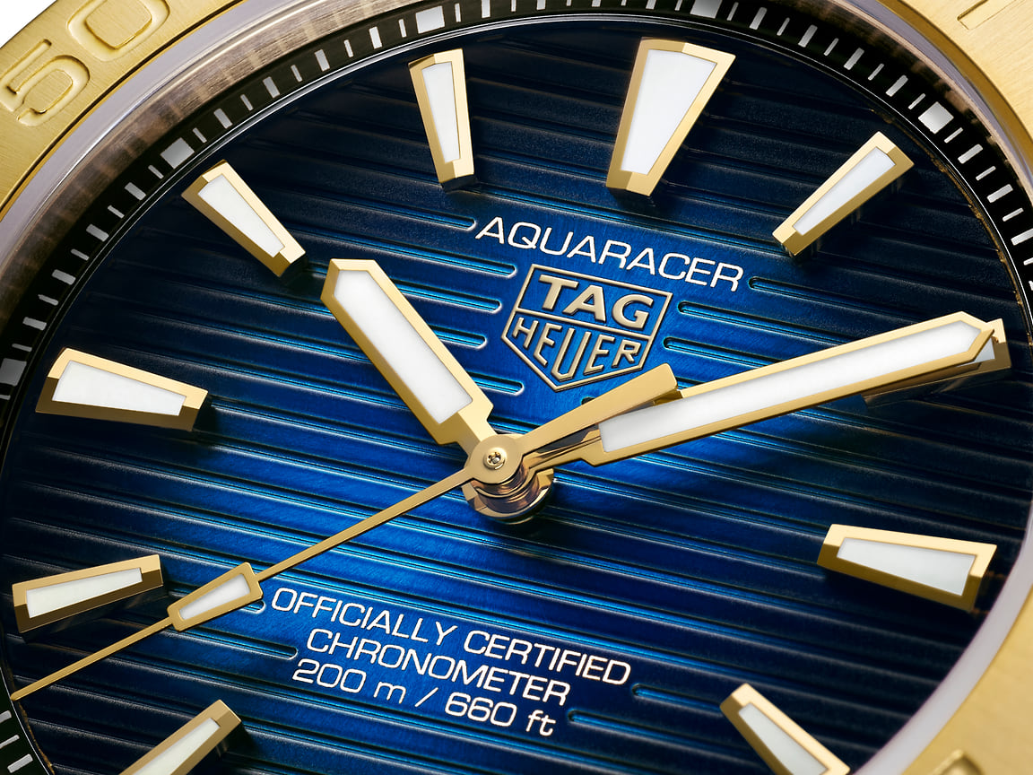 Часы TAG Heuer Aquaracer Professional 200 из желтого золота