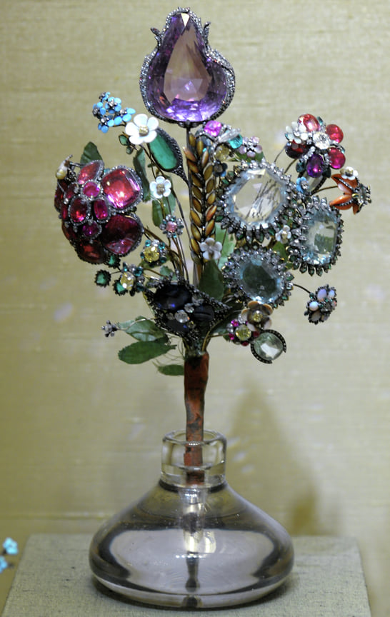 «Букет цветов» мастера Позье (1740-е годы), Музеи Московского Кремля