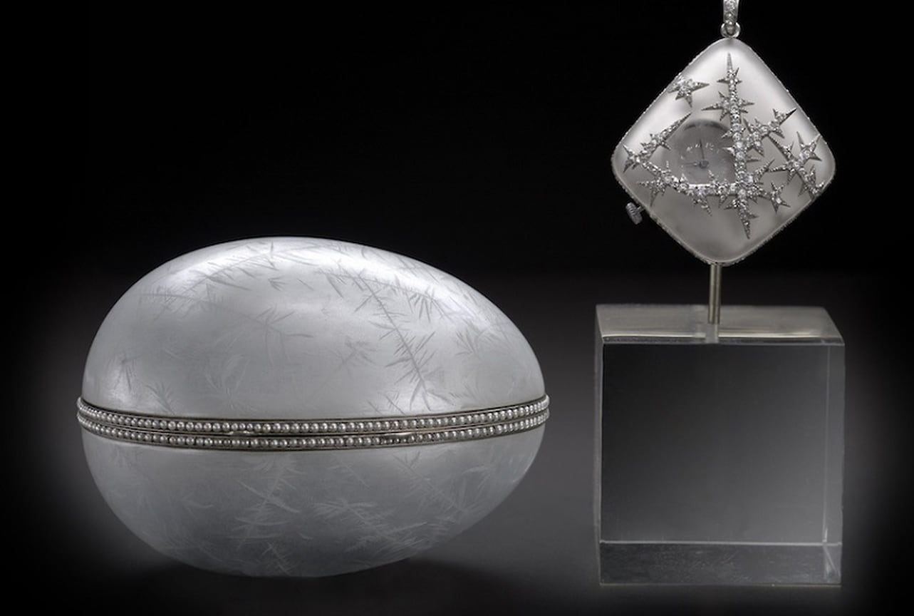 Ледяное яйцо Фаберже. Платина, серебро, прозрачная белая эмаль, жемчуг, горный хрусталь, бриллианты. Сделано для Эммануэля Нобеля