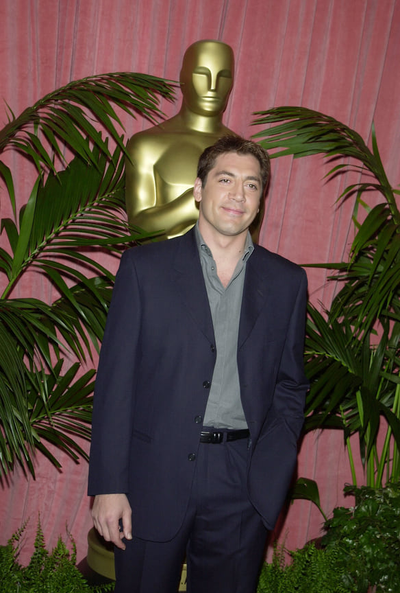 В 2001 году Бардем был номинирован на премию Оскар за свою роль в фильме «Пока не наступит ночь». Он стал первым испанским актером, отмеченным американской киноакадемией