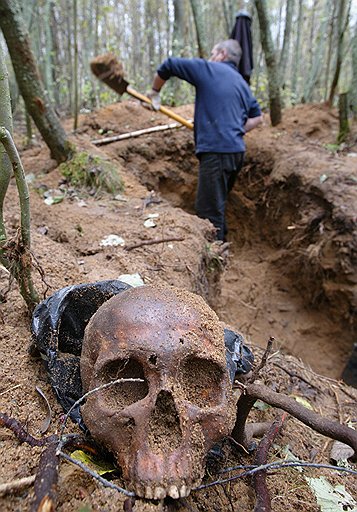 Официальные археологи смогли достучаться до премьер-министра, объявив смертельную войну нелегальным раскопкам