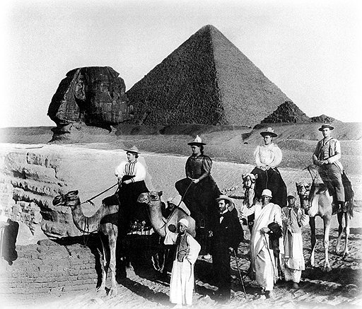 В дореволюционные времена &quot;руссо туристо&quot; в суровых египетских условиях испытывали на прочность свой &quot;облико морале&quot;