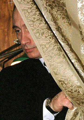 31 декабря 1999 года россиянам был представлен их будущий президент — Владимир Владимирович Путин