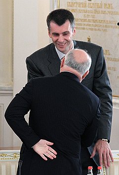 В союзниках у Виктора Вексельберга значится Михаил Прохоров, фигура в глазах властей крайне неоднозначная 
