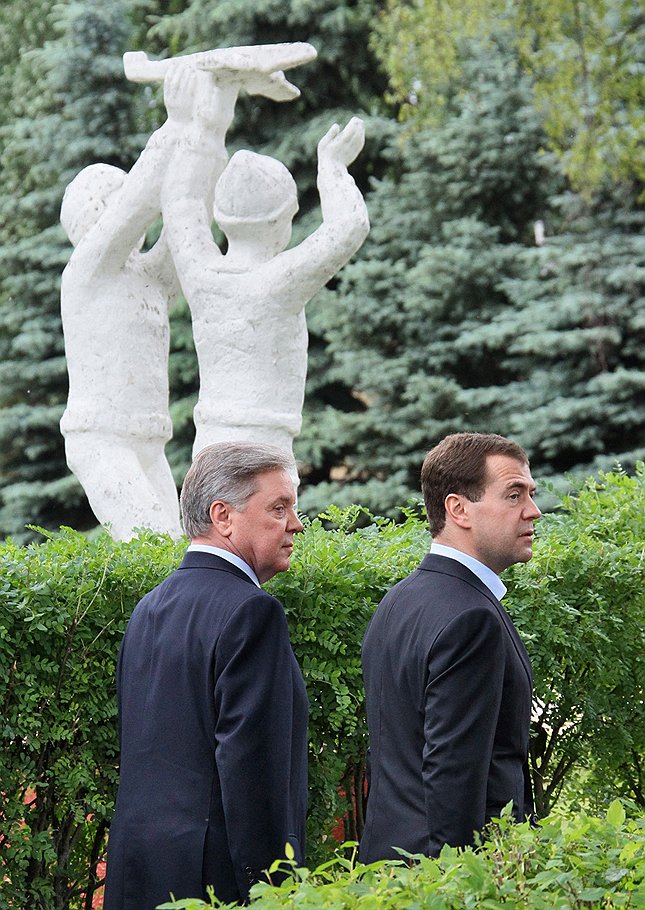 Борис Громов оказался единственным губернатором-старожилом, которому удалось сохранить свой пост до конца президентства Дмитрия Медведева 
