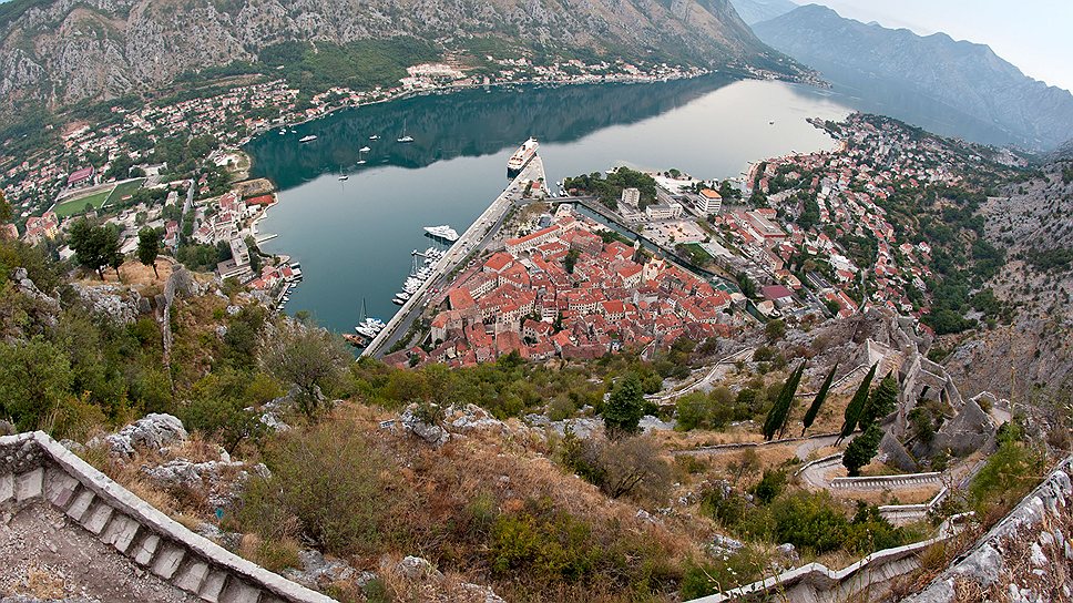 После того как черногорский рынок недвижимости остановился в 2008 году, многие россияне связывают свой бизнес с морем 
