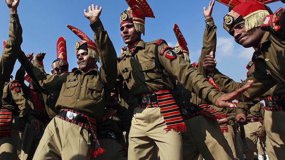 Красивая форма отчасти компенсирует индийским военнослужащим невысокую зарплату