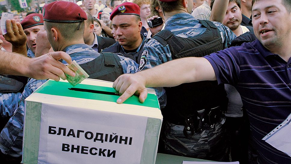 В обмен на социальные блага для граждан украинские власти получают индульгенцию на извлечение коррупционной ренты
