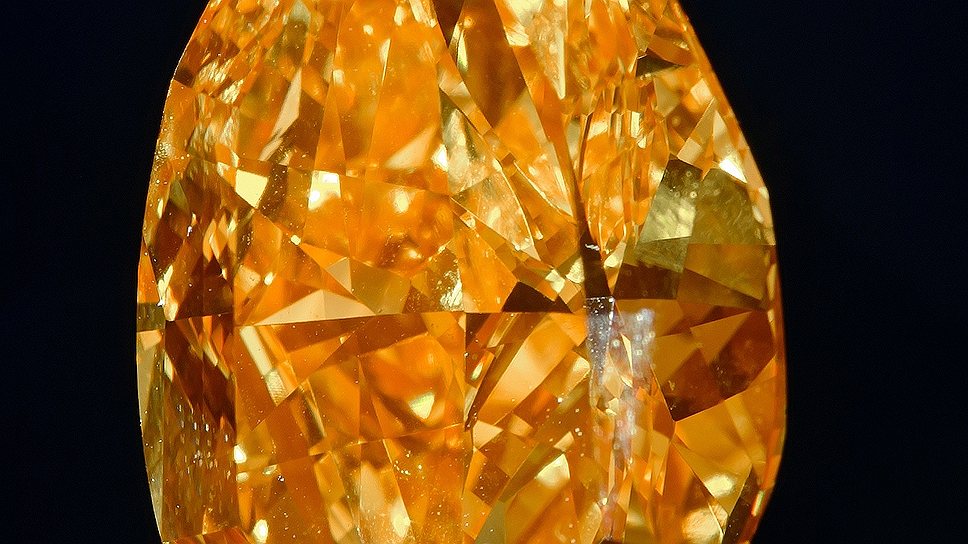 Это не просто оранжевый алмаз. Это алмаз &quot;Оранжевый&quot;, самый дорогой в мире бриллиант этой расцветки 
