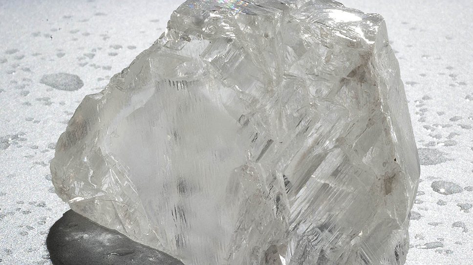Алмаз &quot;Наследие Куллинана&quot; весом чуть более 100 г — рекордсмен среди неограненных алмазов по цене 
