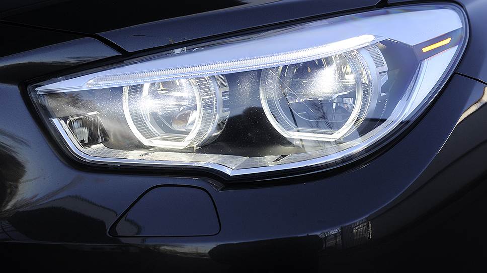 Прозванные ангельскими глазками фары BMW теперь полностью светодиодные 
