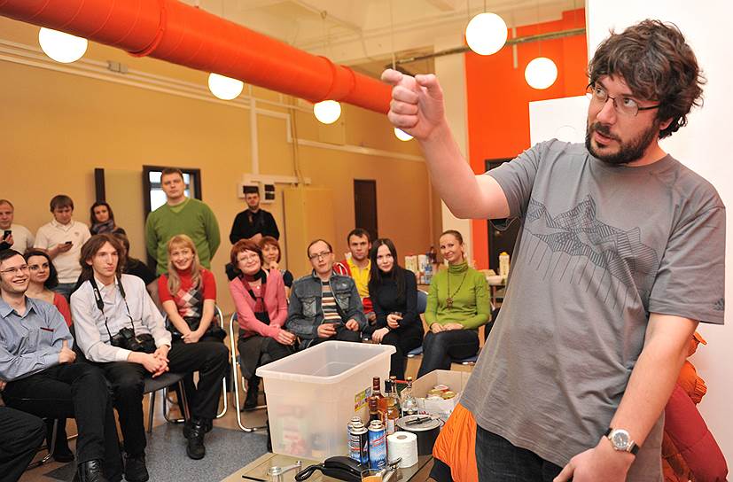 Дизайнер Артемий Лебедев похудел на 20 кг на Дюкане, внеся свои коррективы в диету 
