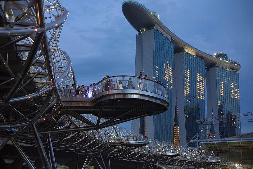 Doing Business считает Сингапур лучшим в мире местом для бизнеса, а для туриста -- это просто город будущего