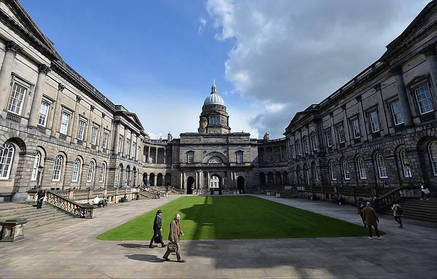 В Эдинбургском университете, основанном в 1583 году, учатся почти 250 россиян
