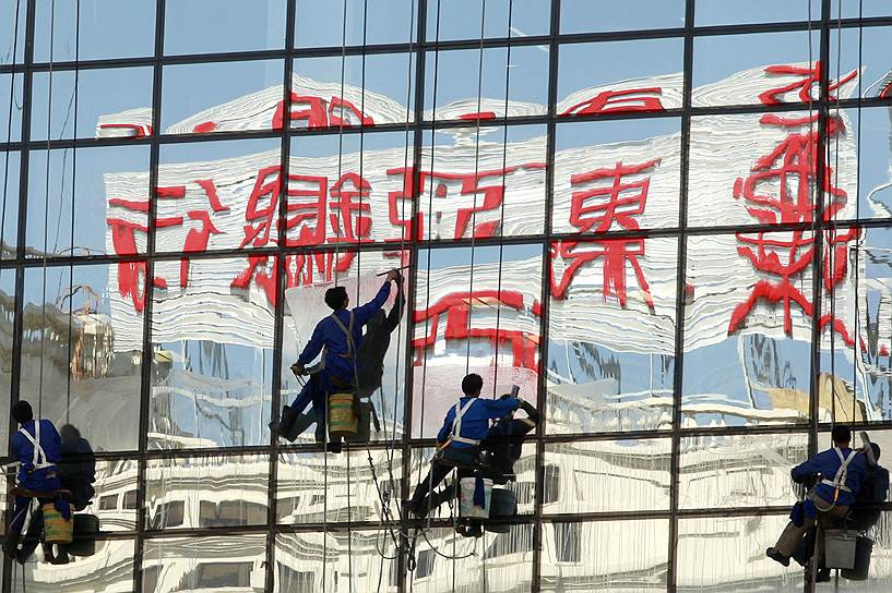 Одних ожиданий конца китайского экономического чуда оказалось достаточно, чтобы поставить мир на грань глобальной рецессии