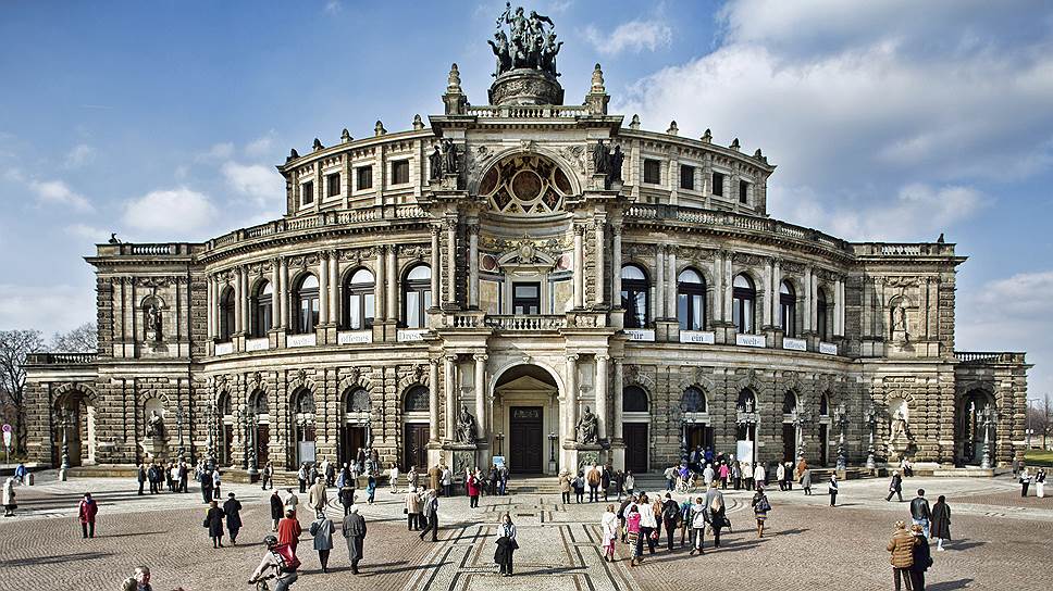 Дрезденская Опера Земпера была восстановлена к 1985-му — удалось воспроизвести даже знаменитую акустику зала
